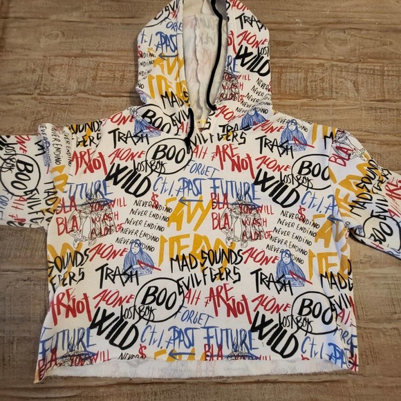 Roma Concept By Rosee Womens Cropped Hoodie Size L All Over Graffiti Print - Picture 3 of 7